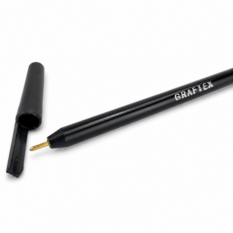 Stylo indélébile NOIR, Pointe fine, marque GRAFTEX pour ticket pressing